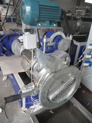 पीपी पुनर्नवीनीकरण गैर-बुना ग्रेन्युल प्लास्टिक बाहर निकालना मशीन