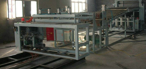 अच्छी कीमत शंक्वाकार ट्विन भाड़ Extruder के साथ 180kg / एच पीवीसी वेव बोर्ड बाहर निकालना लाइन ऑनलाइन