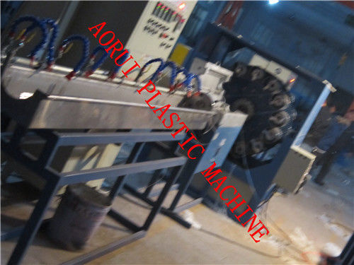 अच्छी कीमत पीवीसी फाइबर प्रबलित नली के लिए डबल स्क्रू प्लास्टिक पाइप मशीनरी ऑनलाइन