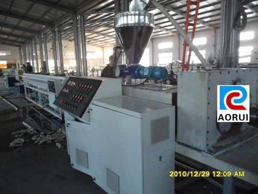 अच्छी कीमत एचडीपीई / LDPE प्लास्टिक पाइप बाहर निकालना लाइन, एकल दीवार नालीदार पाइप उत्पादन लाइन ऑनलाइन