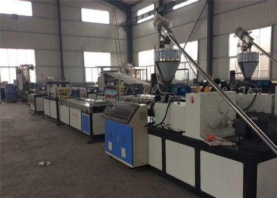 अच्छी कीमत शंक्वाकार ट्विन भाड़ Extruder के साथ डब्ल्यूपीसी डेक बोर्ड बाहर निकालना लाइन ऑनलाइन