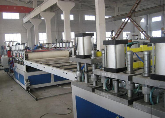 अच्छी कीमत Celuka पीवीसी फोम बोर्ड मशीन, प्लास्टिक बोर्ड शीट उत्पादन लाइन CE ISO9001 ऑनलाइन