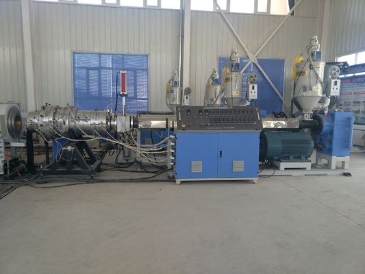 एकल स्क्रू पीई वाटर प्लास्टिक पाइप एक्सट्रूज़न लाइन सीई ISO9001 प्रमाण पत्र