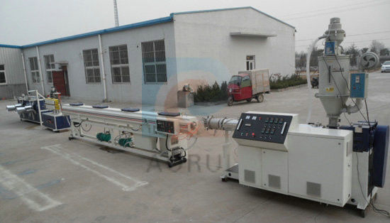 अच्छी कीमत तीन Co-Extruding PPR पाइप बाहर निकालना लाइन मरो ऑनलाइन