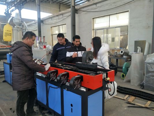 पीई एकल दीवार नालीदार पाइप मशीन 380V नालीदार पाइप उत्पादन लाइन