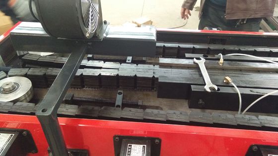 अच्छी कीमत नालीदार प्लास्टिक पाइप बाहर निकालना लाइन / पीई डबल दीवार ट्यूब बनाने की मशीन ऑनलाइन