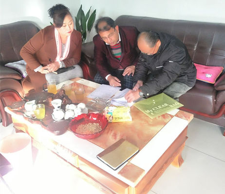 अच्छी कीमत पीवीसी डब्ल्यूपीसी विंडो और डोर प्रोफाइल प्रोडक्शन लाइन / पीवीसी प्लास्टिक और वुड फोमेड प्रोफाइल एक्सट्रूज़न मशीन ऑनलाइन