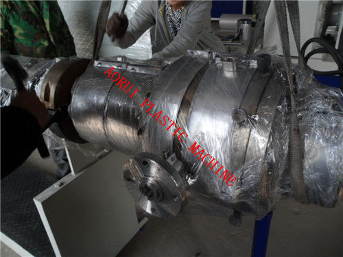 अच्छी कीमत पीवीसी पानी की आपूर्ति प्लास्टिक पाइप बाहर निकालना लाइन मशीन 380V सीई उल सीएसए ऑनलाइन