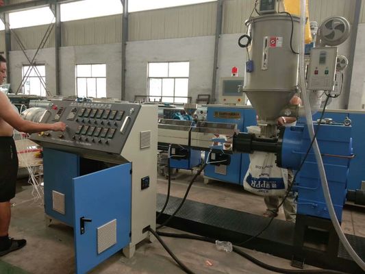 अच्छी कीमत 380V 90kw सिंगल स्क्रू प्लास्टिक एक्सट्रूडर 150r / मिन ISO9001 ऑनलाइन